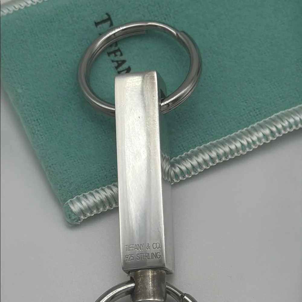 Authentic Tiffany & Co. Silver Valet Keychain with Blue Pouch & Box NWT   Unisex